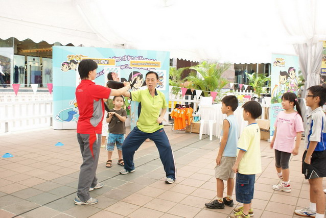 Wushu Punching Demo